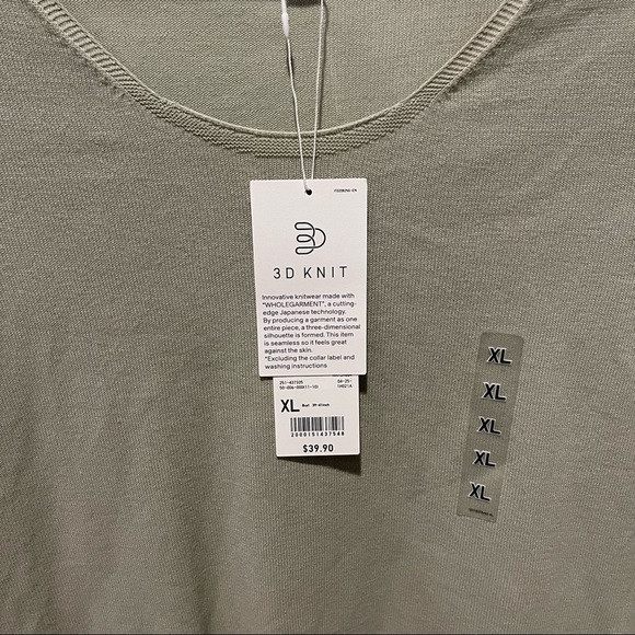 NWT Uniqlo Women 3D High Twisted Crew Neck Long Sleeve Sweater Lightweight Green - Picture 5 of 5